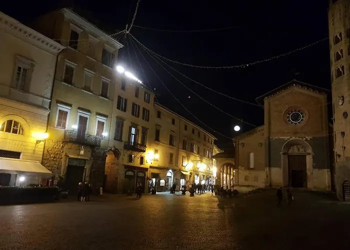 아파트 ...all'archetto Di Sant'andrea......pieno Centro