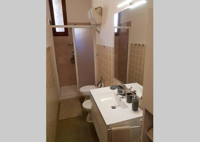 ...all'archetto Di Sant'andrea......pieno Centro