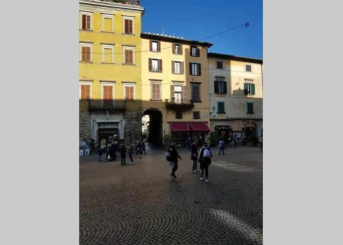 ...all'archetto Di Sant'andrea......pieno Centro 오르비에토